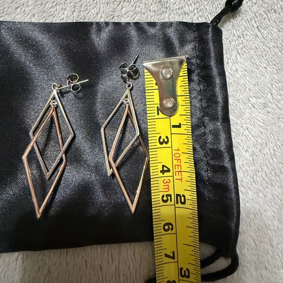 🆕Two-Tone Gold and Silver Geometric Drop Earrings White and 18K Rose Gold Plated - Picture 5 of 5